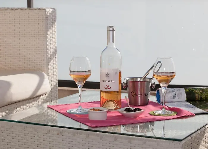 Отель Baptistin