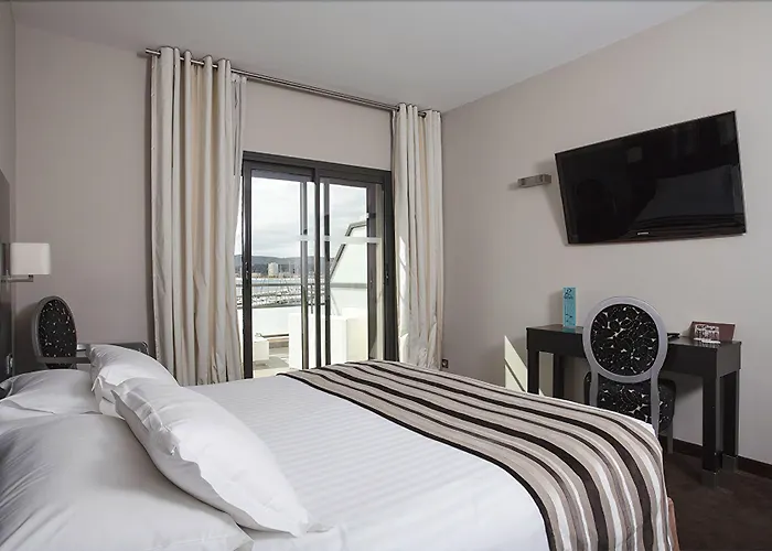 Baptistin 3* Ле-Лаванду